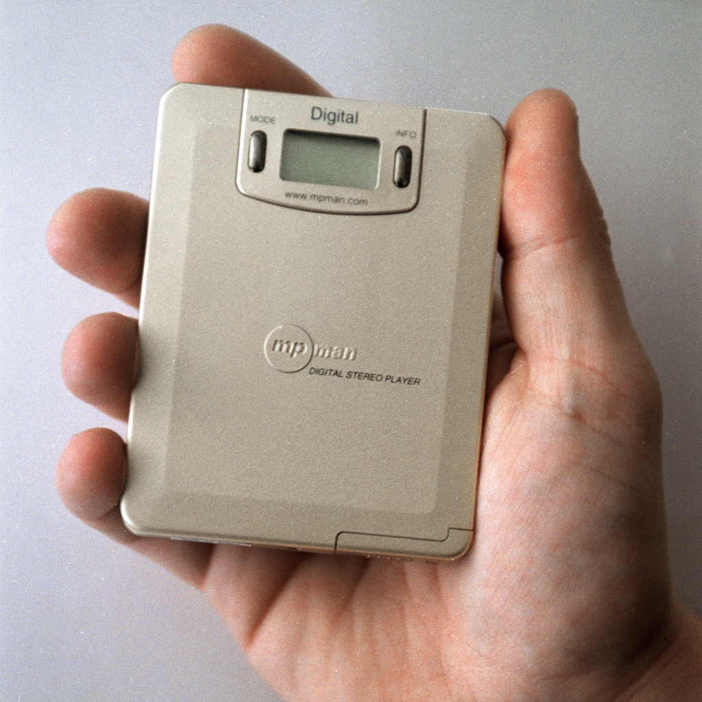 MP3-spelare började sitt intåg på marknaden under 1990-talet.